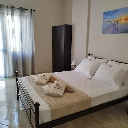 Voulas Apartment *
